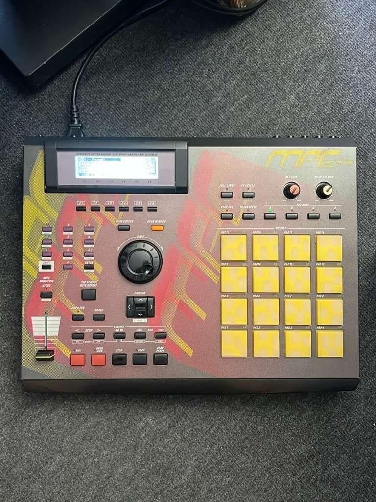 Akai MPC 2000 XL SE, Muziek en Instrumenten, Samplers, Ophalen of Verzenden, Zo goed als nieuw