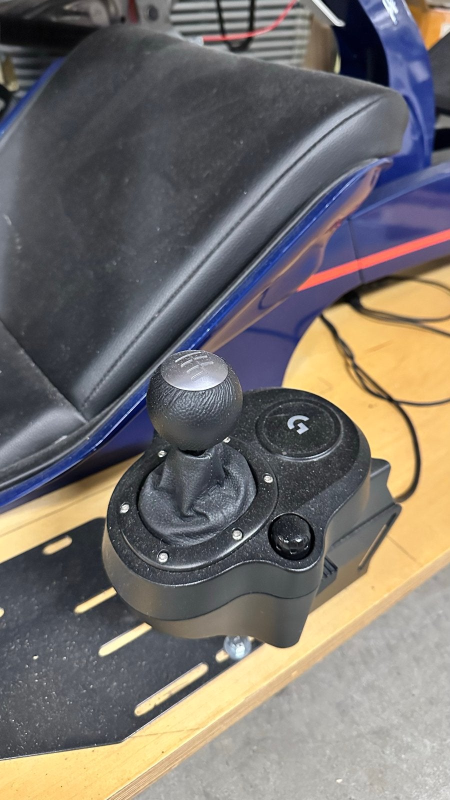 Foto 5 van Playseat Red Bull Racing F1 met Logitech G29 en Shifter