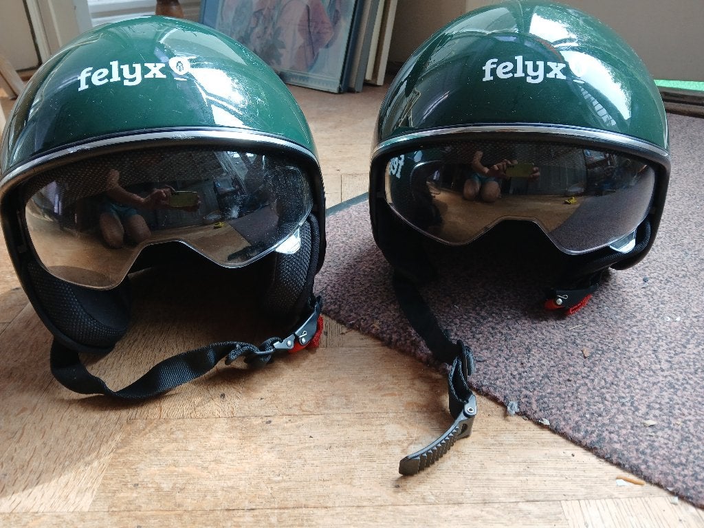 2 x FELYX scooterhelm brommerhelm (MK-1), Ophalen