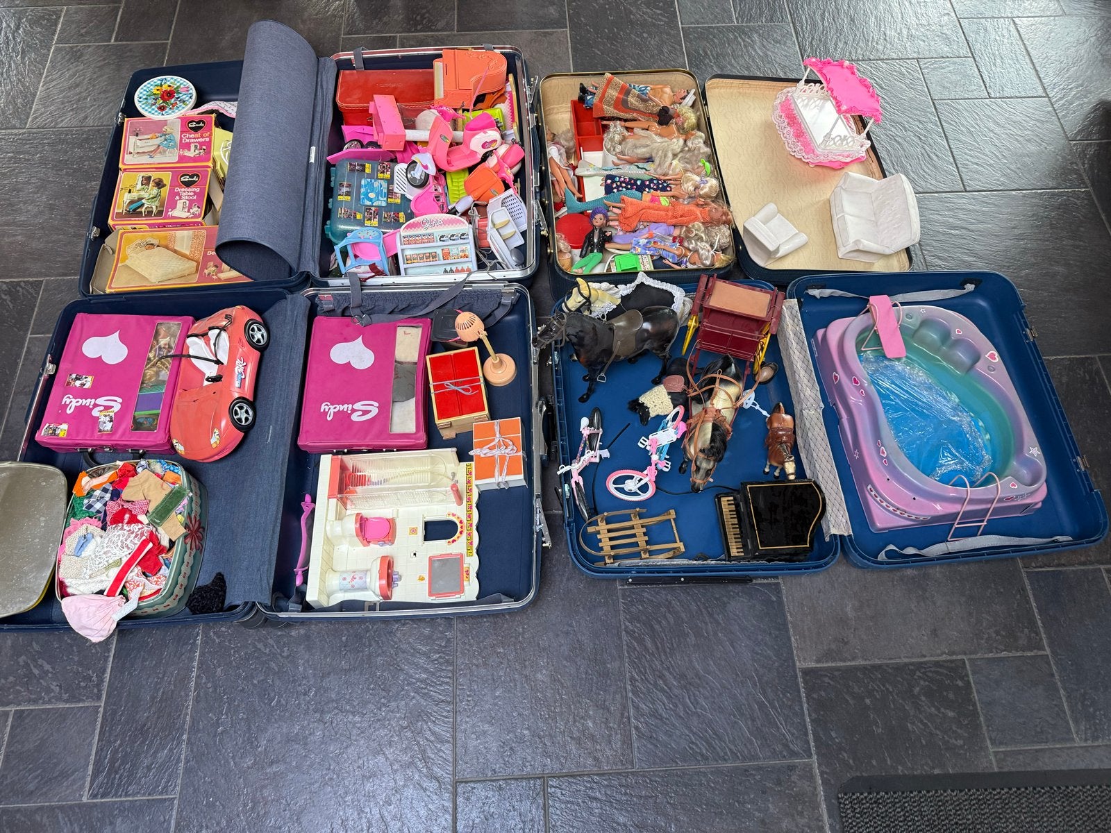 Grote Barbie en Sindy collectie met accessoires, Ophalen, Gebruikt, Barbie