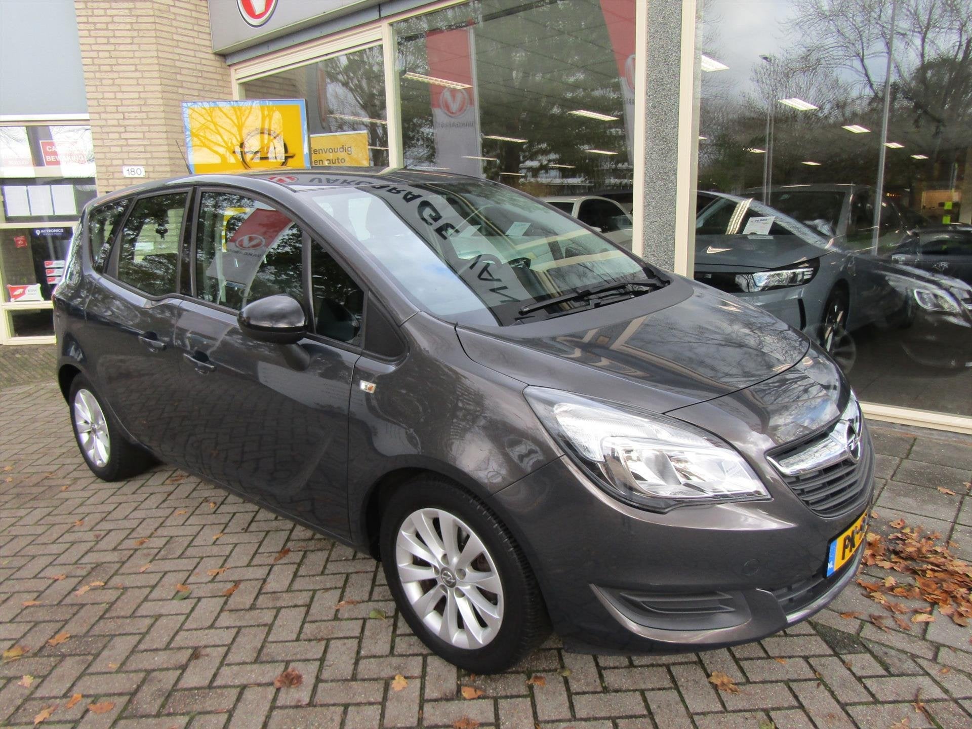 OPEL Meriva 1.4 74KW Edition, Voorwielaandrijving, 101 pk, Gebruikt, 4 cilinders