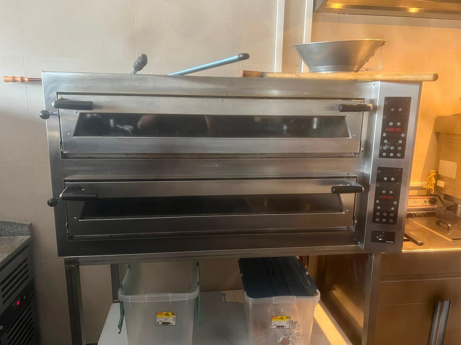 Professionele Pizza Oven voor 12 Pizza's zonder onderstel, Ophalen, Gebruikt
