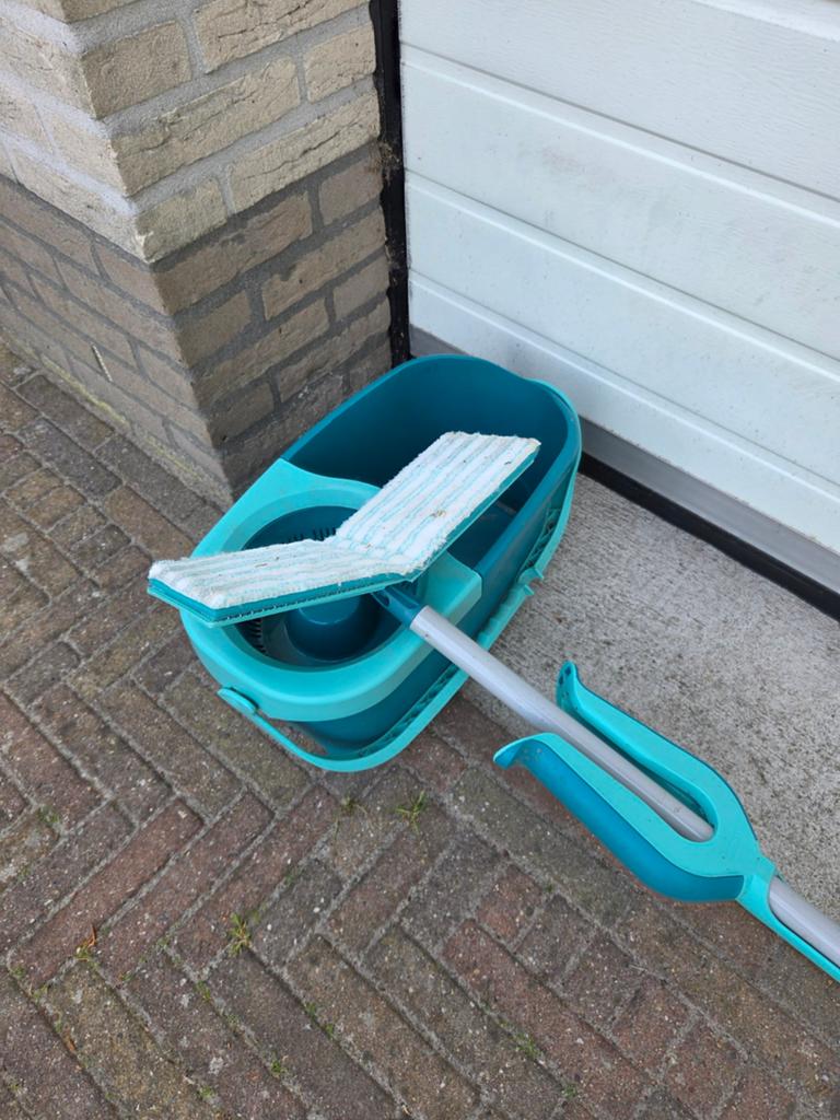 Leifheit Vloerwisser met Emmer - Compleet Schoonmaakset, Ophalen, Dweilemmer, -bak, of -wagen