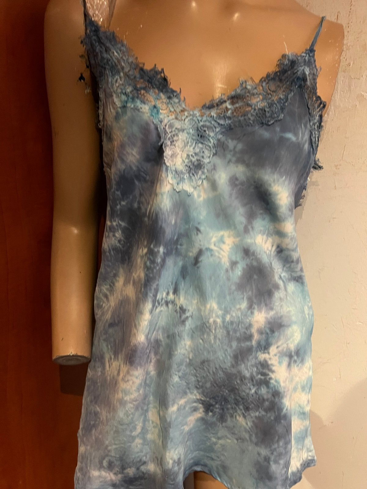 Gold Hawk top met kant L 100 % zijde origineel zgan, G, Blauw, Gold hawk, G