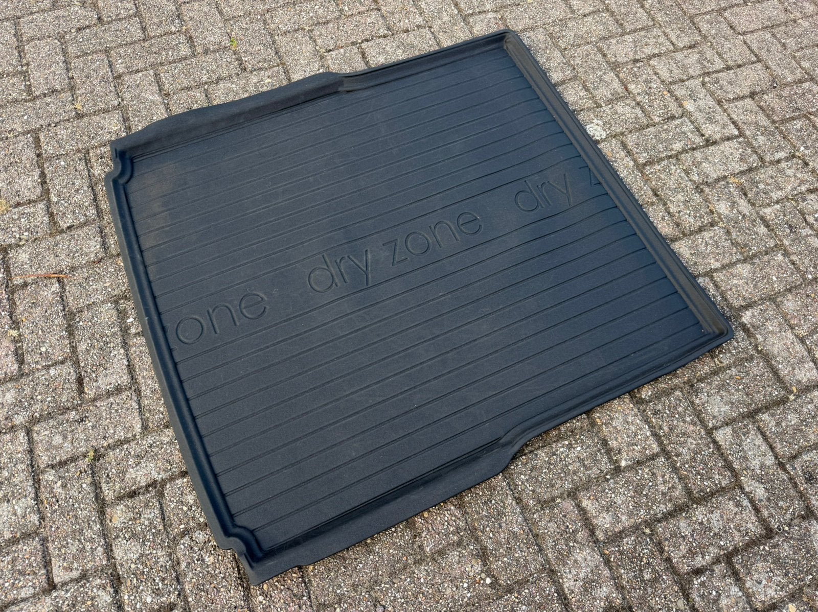 Kofferbakmat Volkswagen Passat B8, Ophalen, Zo goed als nieuw