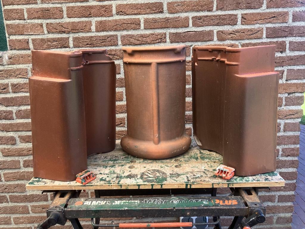 nok- en kantpannen, Ophalen, Steen of Klei, Zo goed als nieuw, Minder dan 5 m²