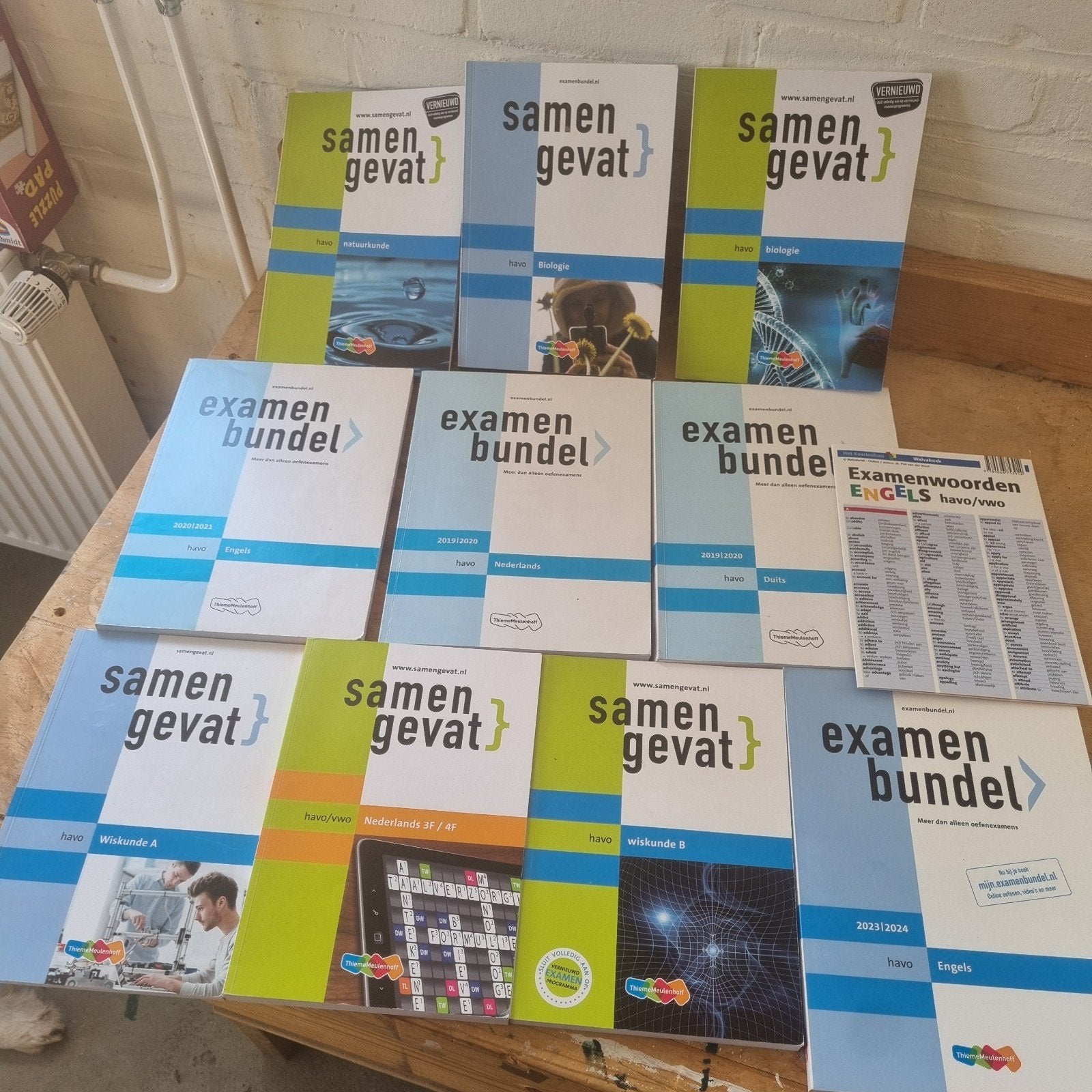 Examenbundels en samengevat, Ophalen of Verzenden, Zo goed als nieuw, VWO