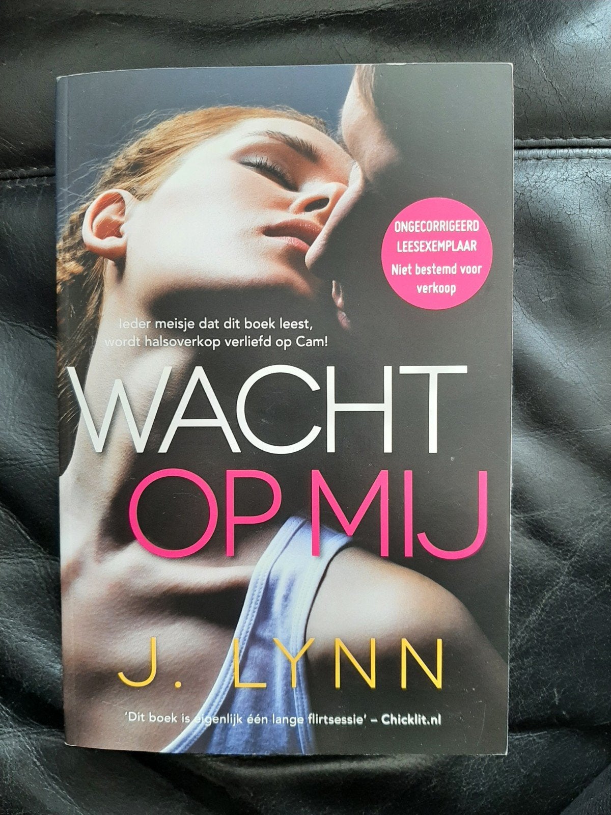 Wacht op mij - J. Lynn (Ongecorrigeerd leesexemplaar), Ophalen of Verzenden, Zo goed als nieuw