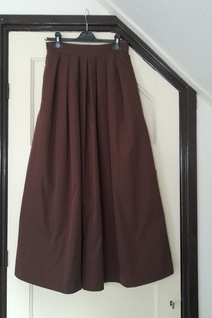 Prachtige lange bruine rok., Bruin, Maat 42/44 (L), Nieuw, Ophalen of Verzenden