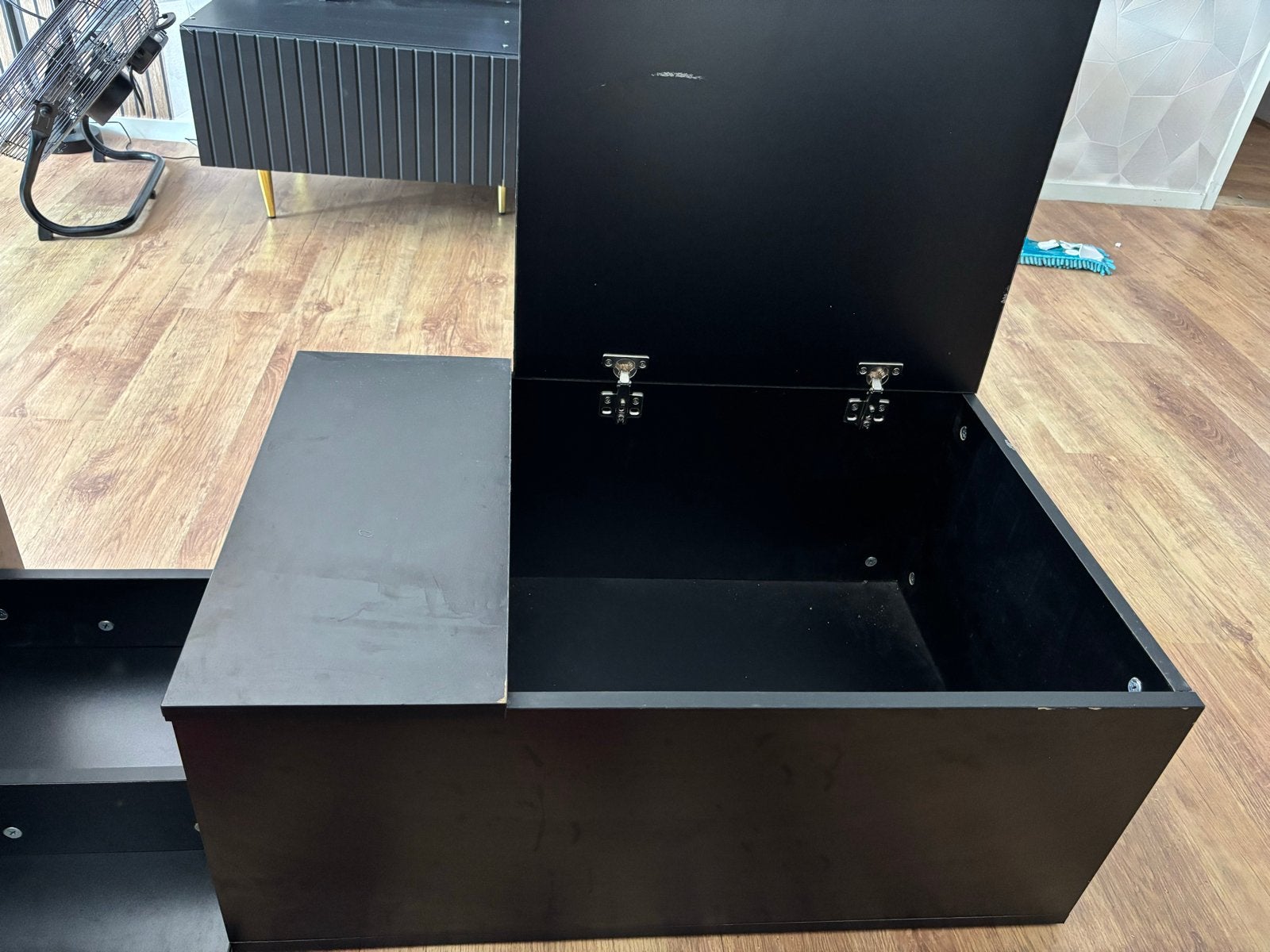 Zwarte salontafel met opbergruimte, Ophalen, Gebruikt, 100 tot 150 cm, 50 tot 100 cm