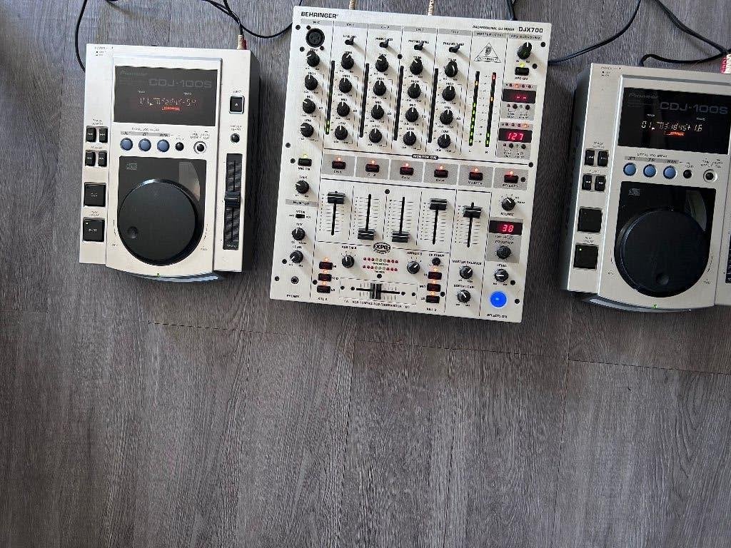 Dj beginnersset : 2x Pioneer Cdj100 en een Behringer  djx700, Ophalen of Verzenden, Gebruikt, Overige merken