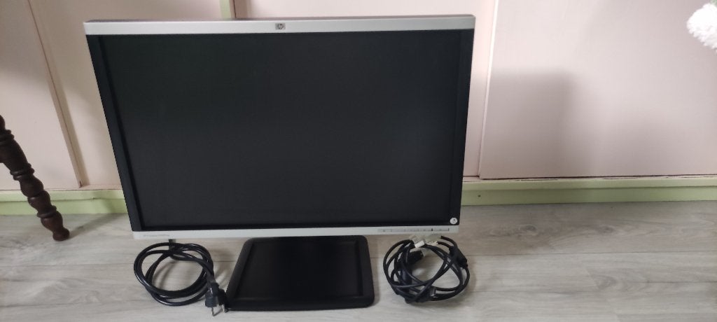 HP Compaq LA2405wg – 24 inch Monitor (Inclusief Kabels), Ophalen, Hp, Full HD, Onbekend