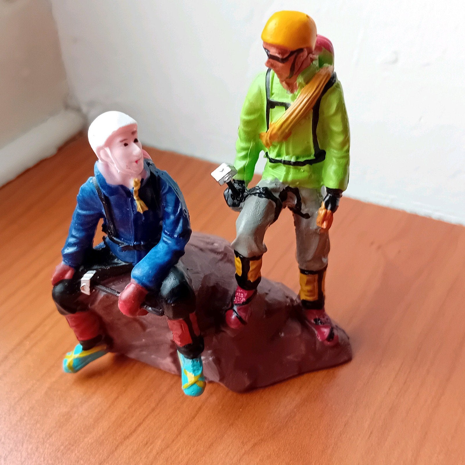Lemax mountain climbers, Lemax figuur Kerstdorp, Diversen, Ophalen of Verzenden, Nieuw