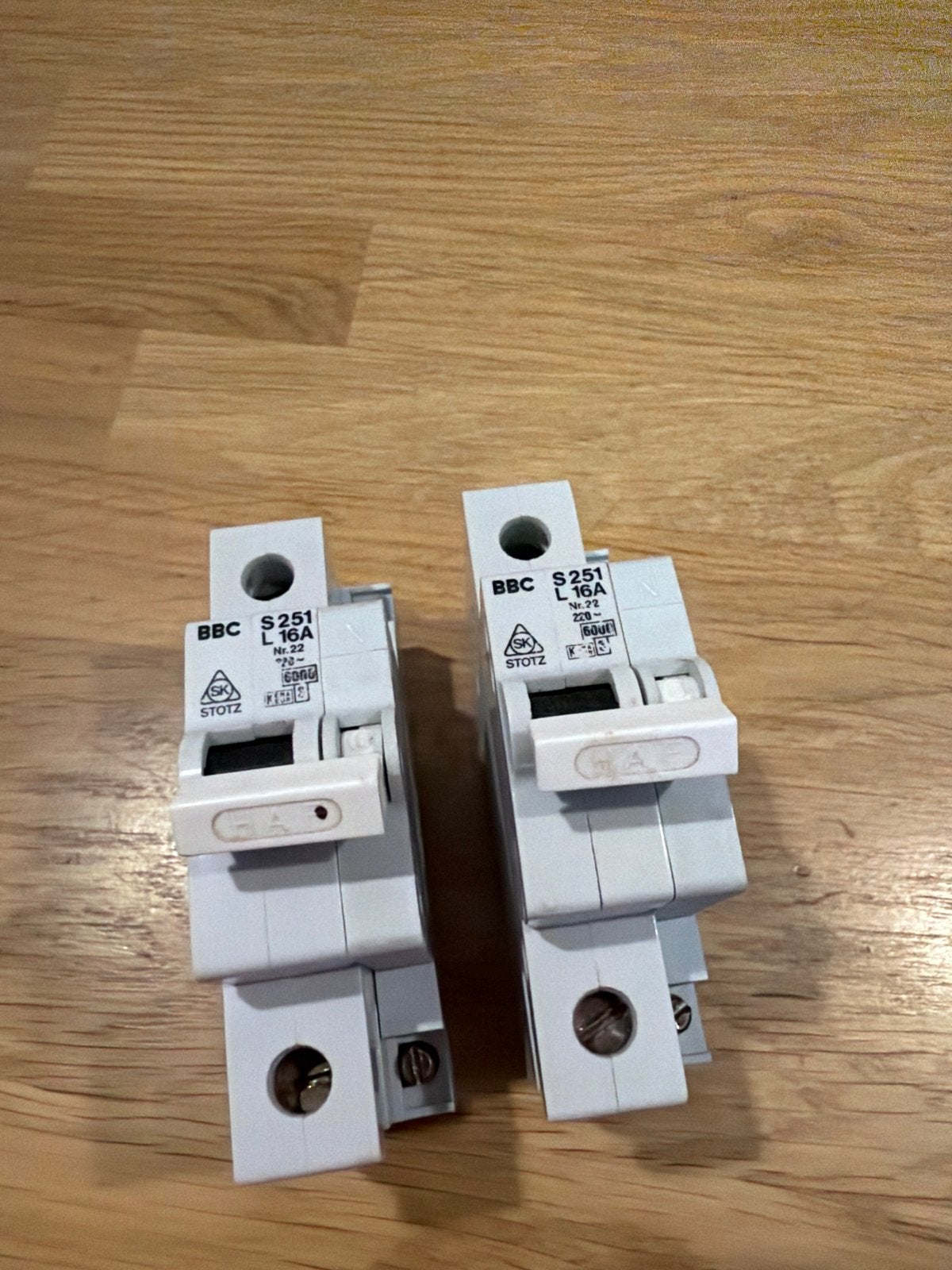 BBC Stotz S251 L 16A Installatieautomaat (2 stuks), Ophalen of Verzenden, Gebruikt, Overige merken, Installatieautomaat