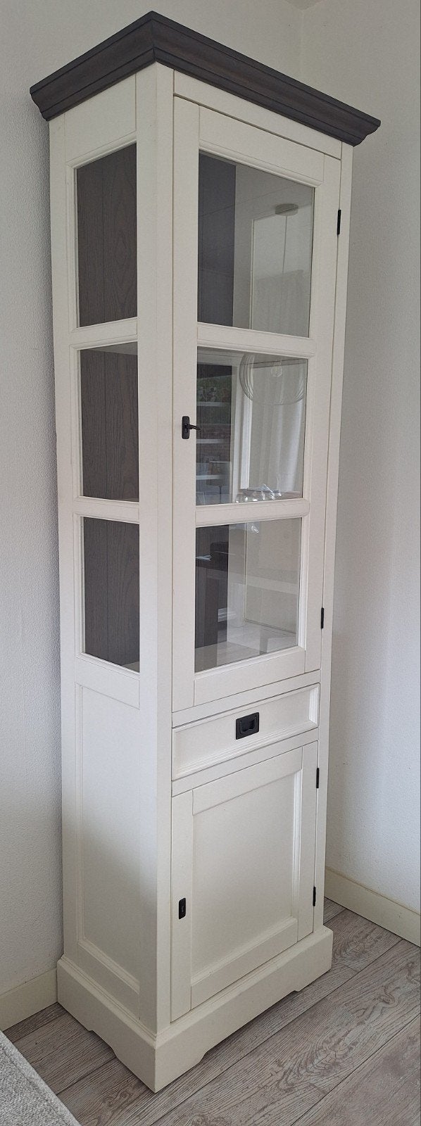 Mooie vitrinekast met lade en deur, Ophalen, Met lade(s), Overige houtsoorten, 50 tot 100 cm