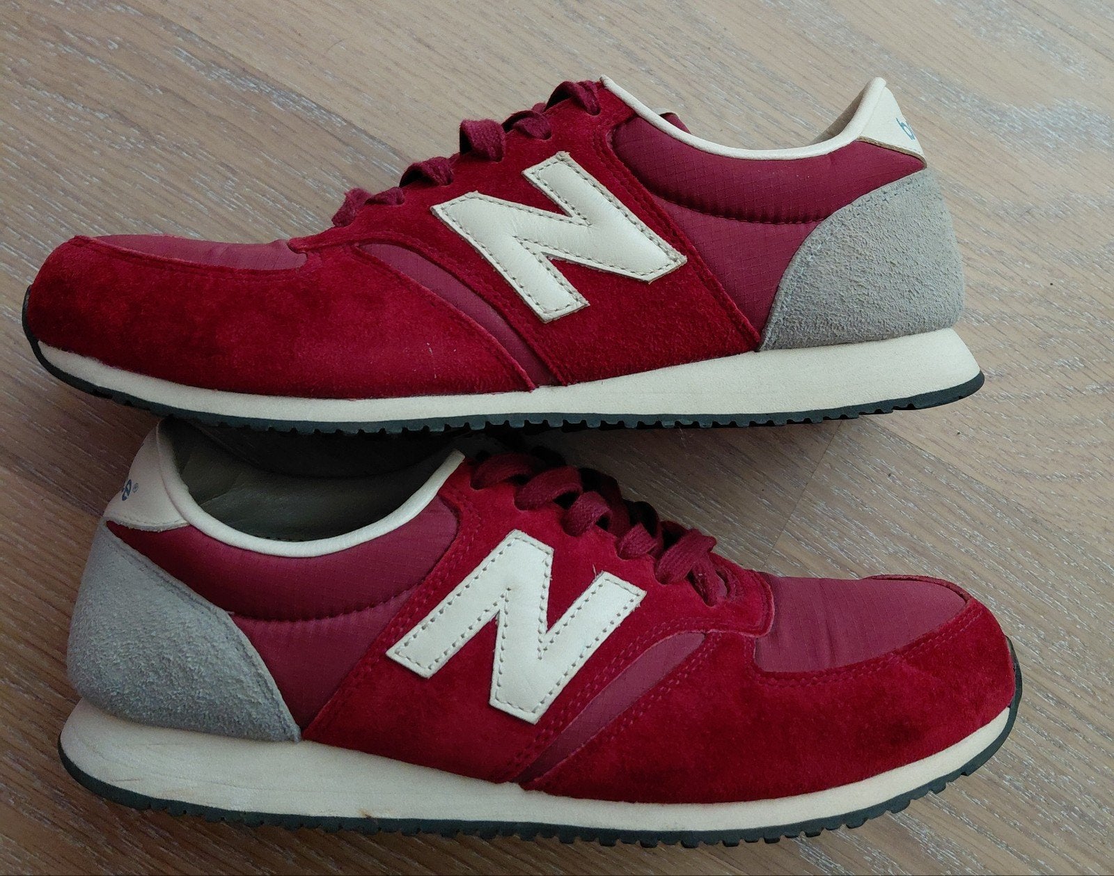 new balance sneakers mt 40.5/41 bordeauxrode/donkerrode, Kleding | Dames, Schoenen, New Balance, Ophalen of Verzenden, Rood, Sneakers of Gympen