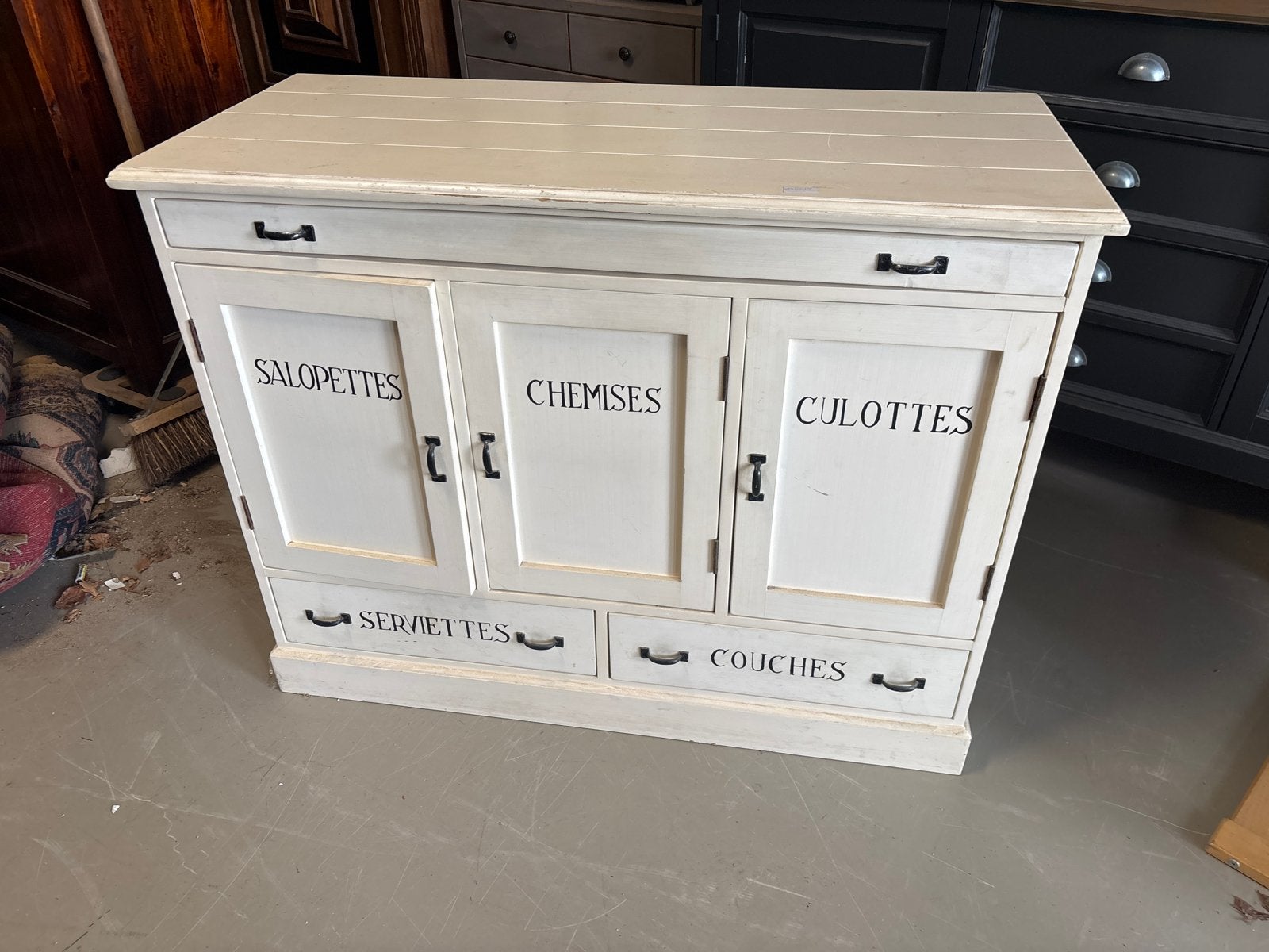 Vintage ladekast/commode met Franse opschriften, Gebruikt, 100 tot 150 cm, Ophalen of Verzenden, Met lade(s)