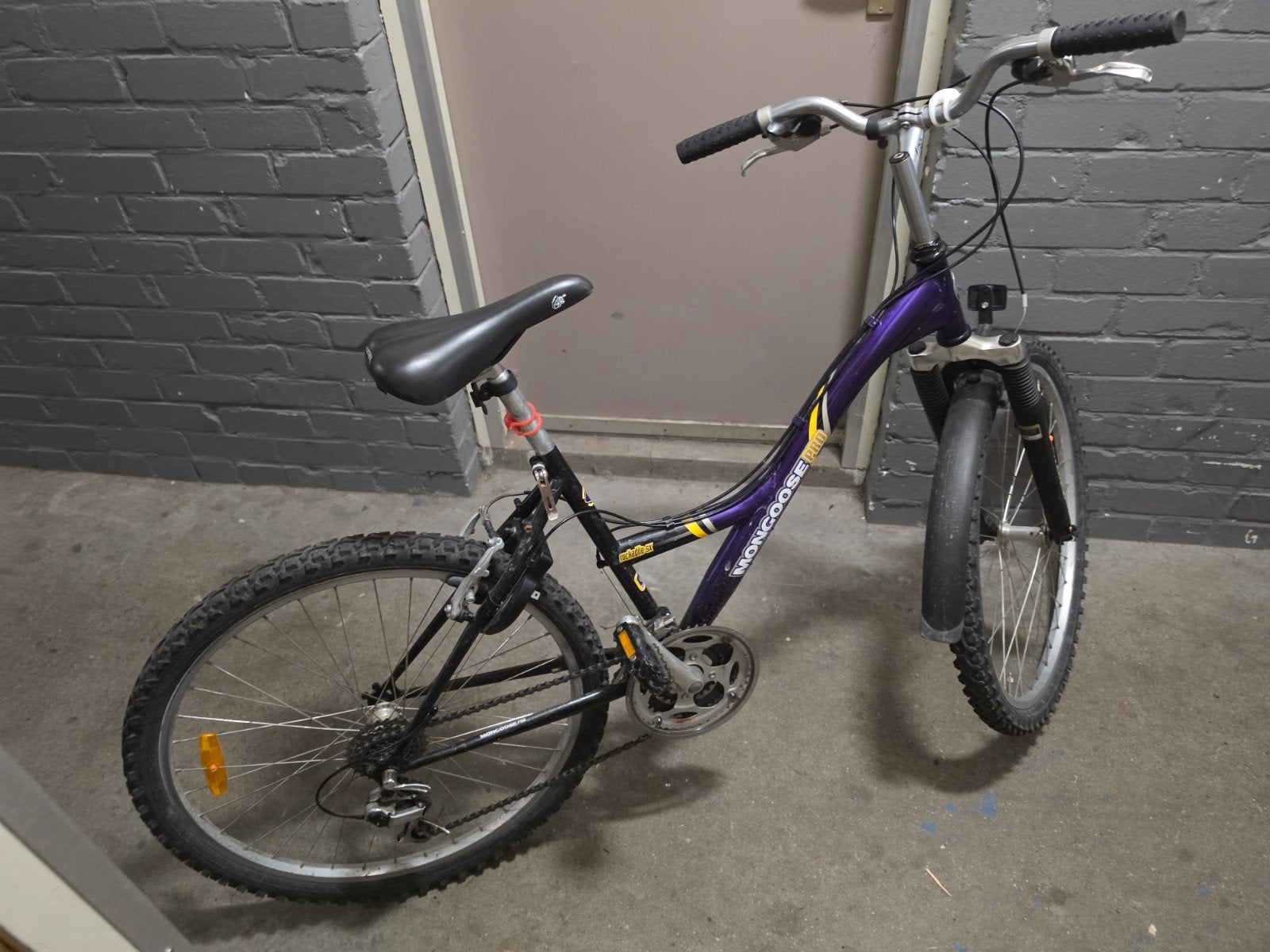 Mongoose mountainbike met 21 versnellingen, Fietsen en Brommers, Gebruikt, Hardtail, 49 tot 53 cm, Ophalen