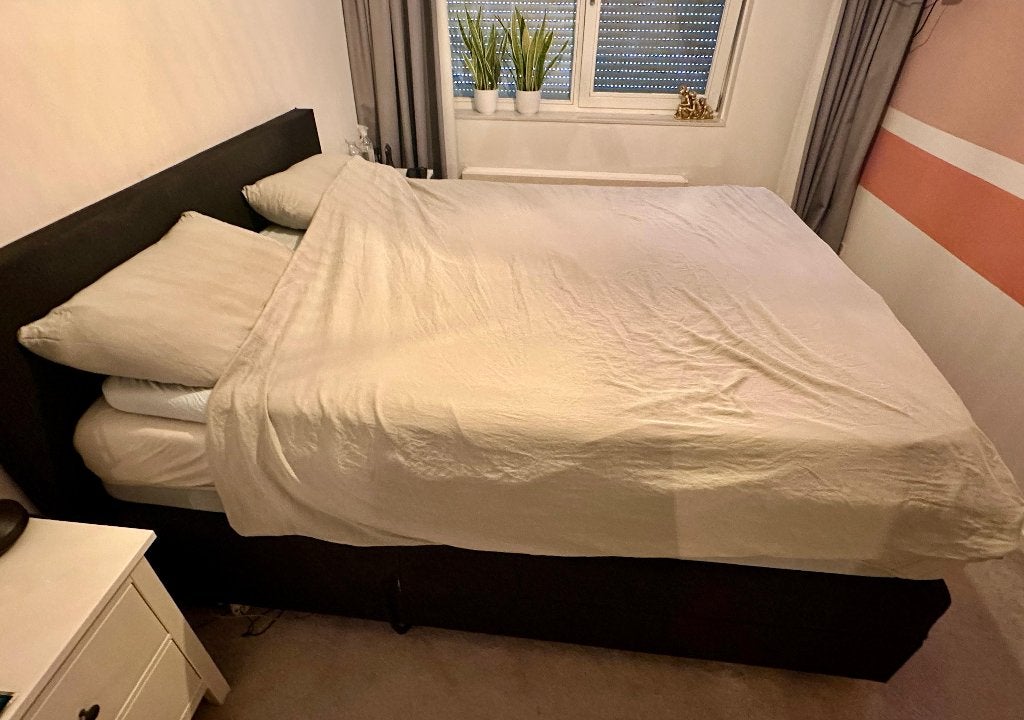 Elektrische boxspring, Huis en Inrichting, Slaapkamer | Boxsprings, Ophalen, Zwart, Tweepersoons, Zo goed als nieuw