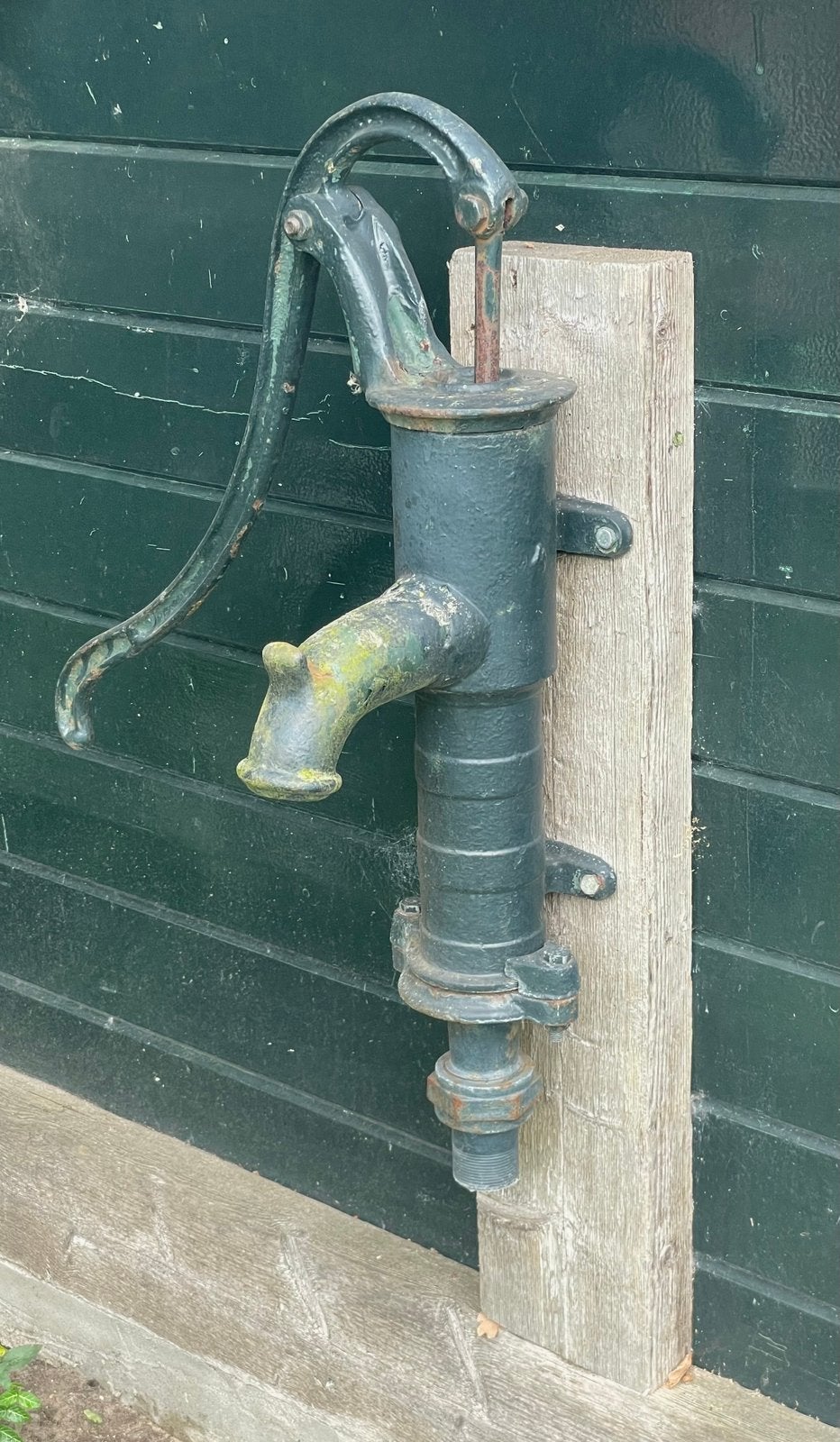 Oude gietijzeren waterpomp groen, Tuin en Terras, Ophalen, Gebruikt, Handmatig, Overige typen