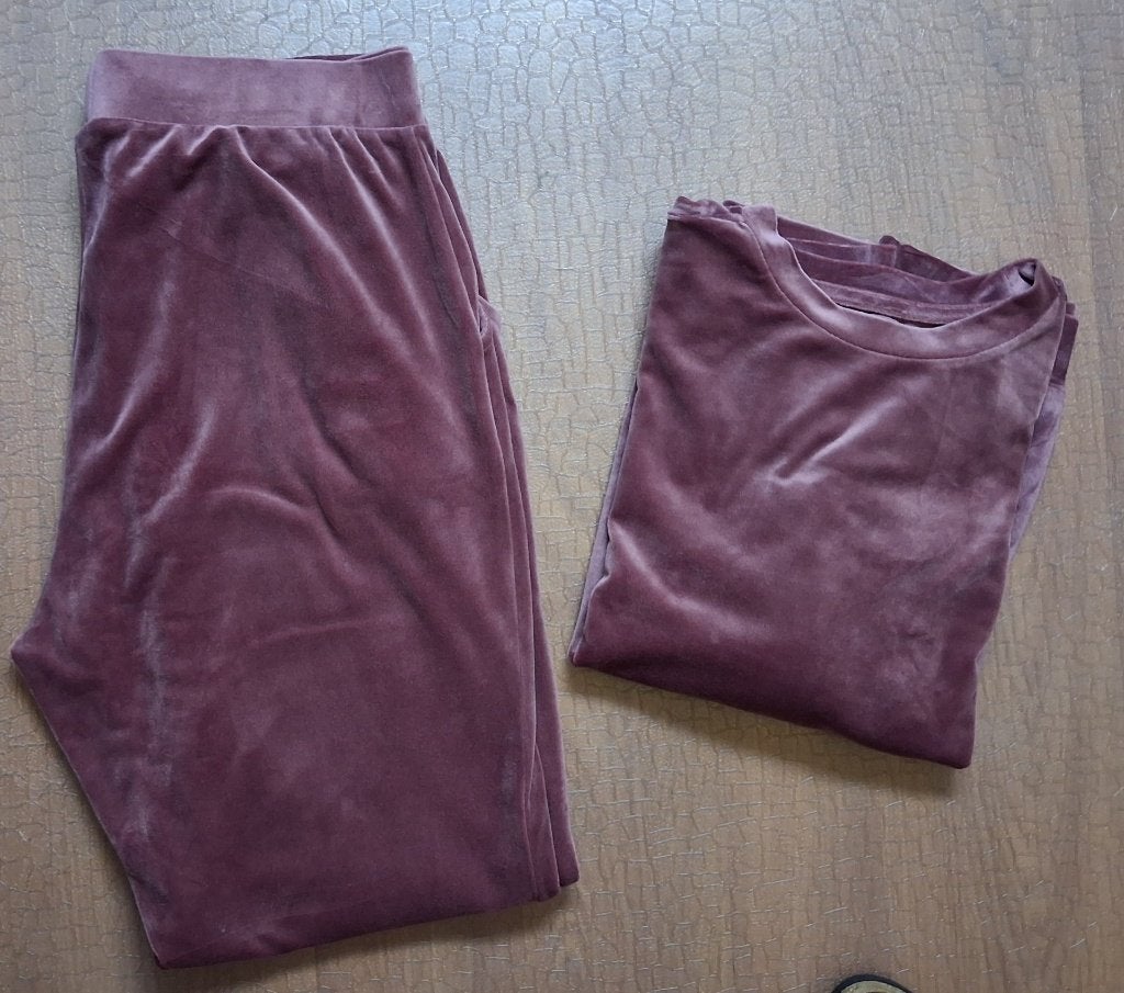 ZGAN!!  Zachte paarse velours pyjama van de Hema maat M, Hema, Ophalen of Verzenden, Zo goed als nieuw, Maat 38/40 (M)