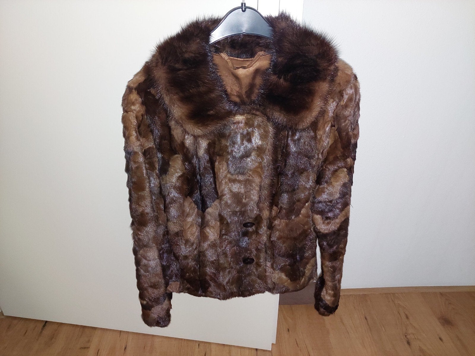 Dames Echte Bontjas Met Kraag. Maat 42 / 44., Kleding | Dames, Jassen | Winter, Ophalen of Verzenden, Zo goed als nieuw, Maat 42/44 (L)
