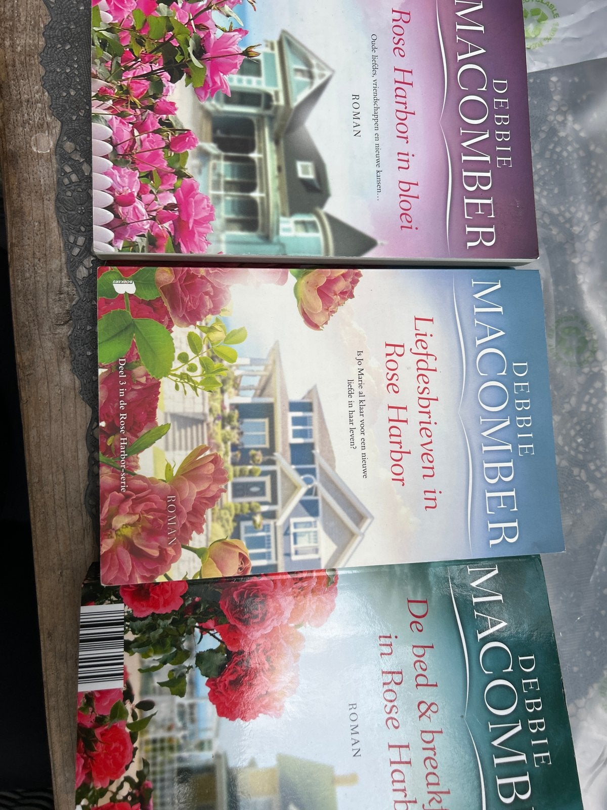 3 boeken Debbie Macomber - Rose Harbor serie - B&B verhalen, Boeken, Ophalen of Verzenden, Zo goed als nieuw