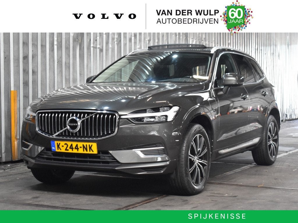 Volvo XC60 T8 390pk AWD Inscription | Schuifdak | BLIS | Tre, Auto's, Gebruikt, Euro 6, 138 €/maand, Bedrijf