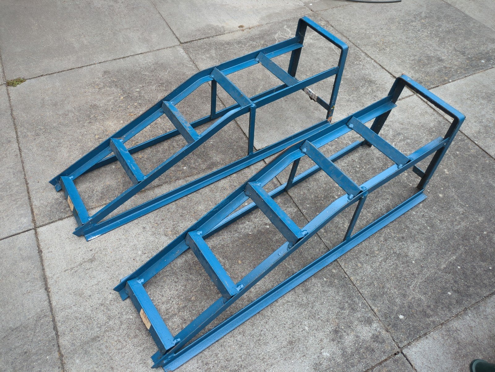 Set van 2 stevige oprijplaten voor auto of aanhanger, Auto diversen, Autogereedschap, Ophalen of Verzenden, Gebruikt