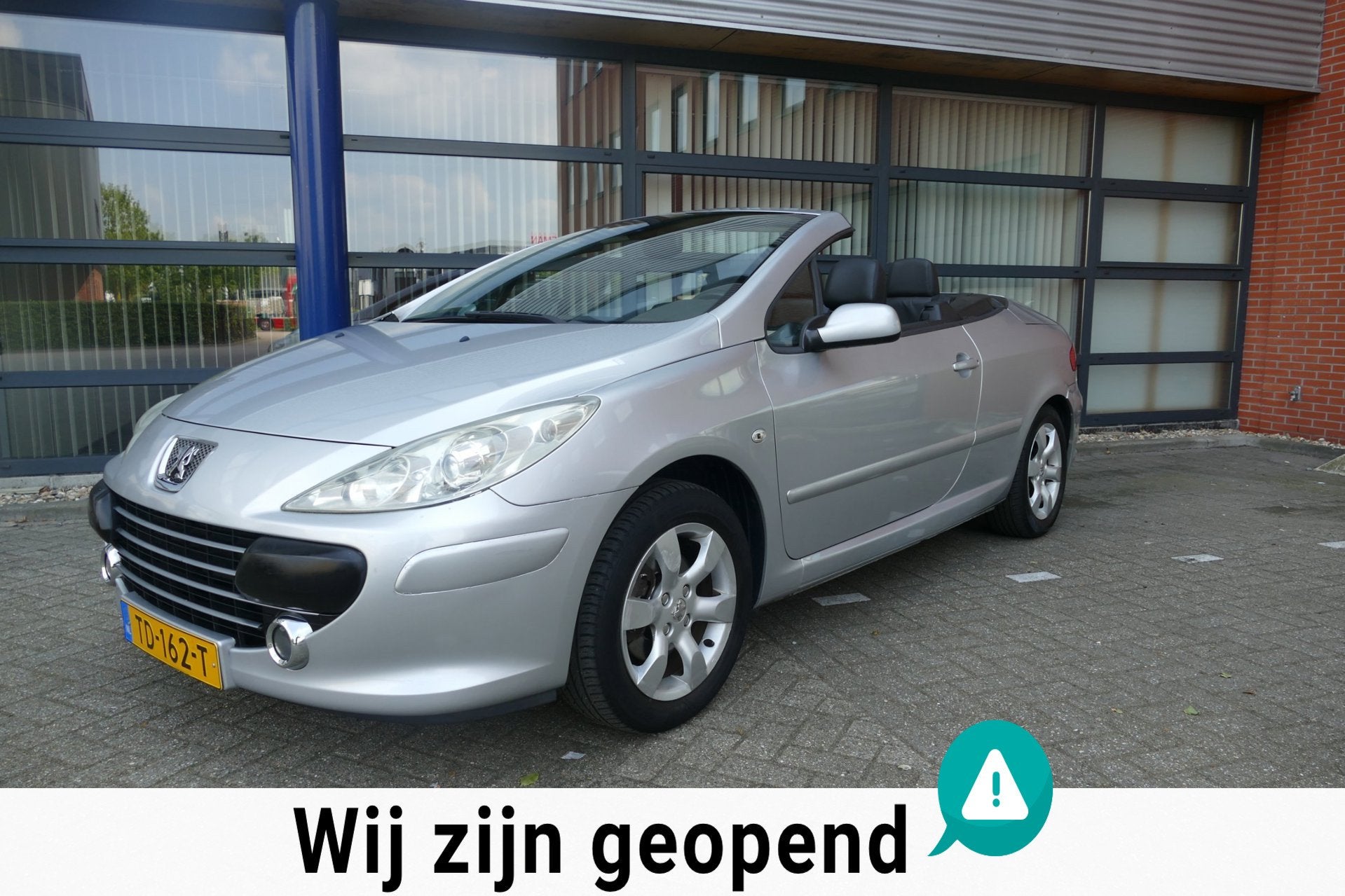 Peugeot 307 CC 1.6-16V Climate control Apk 23-03-2027, Stoelverwarming, Gebruikt, Zwart, 4 cilinders