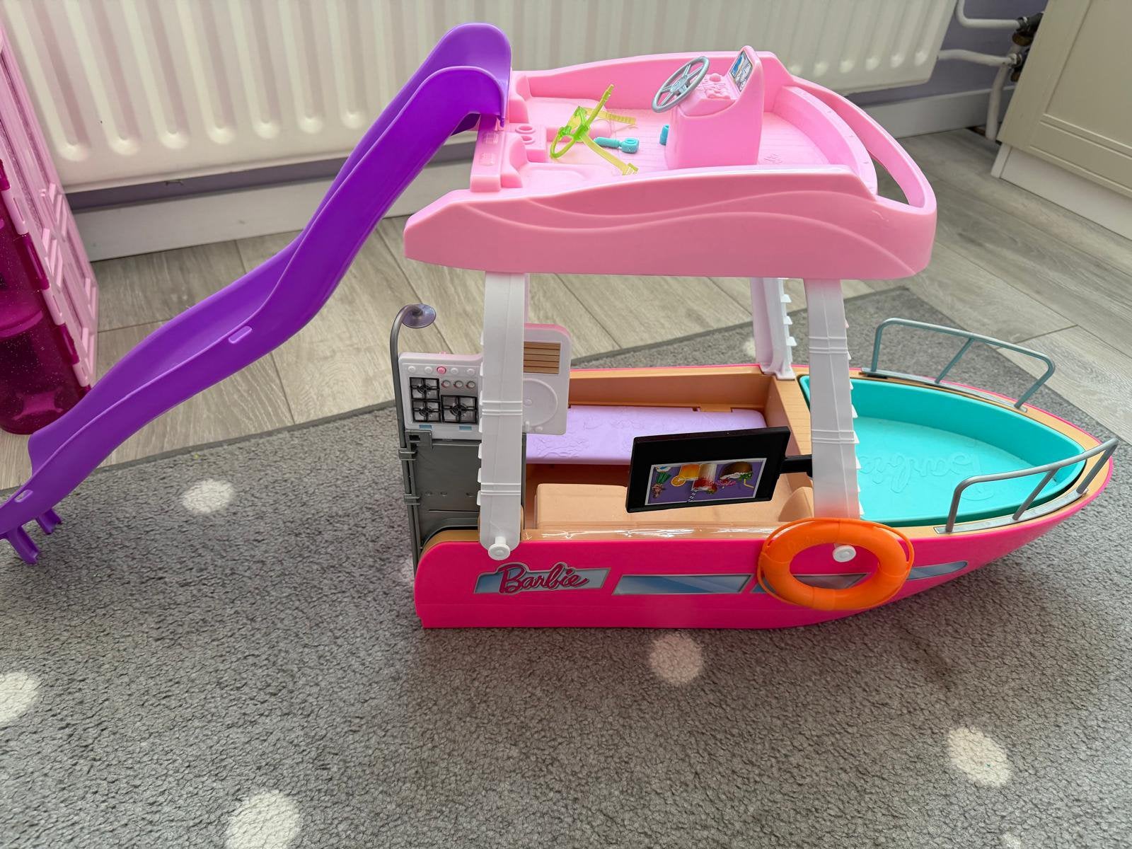 Barbie boot, Ophalen, Zo goed als nieuw