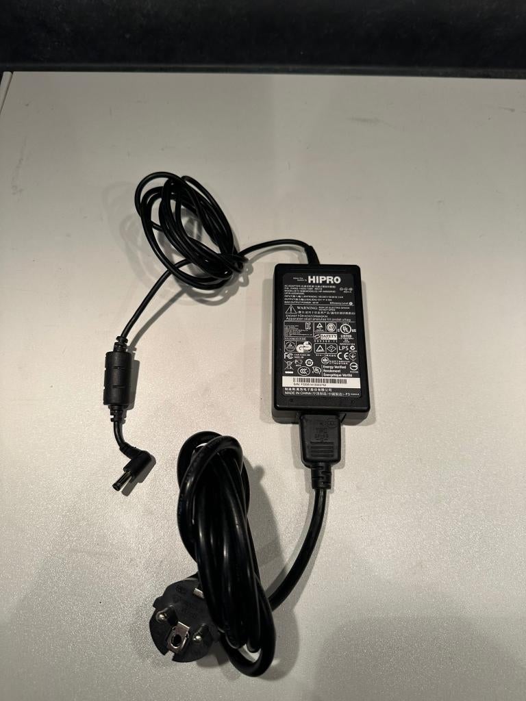 HIPRO Laptopadapter 19V – Inclusief netsnoer, Ophalen of Verzenden, Zo goed als nieuw, HIPRO