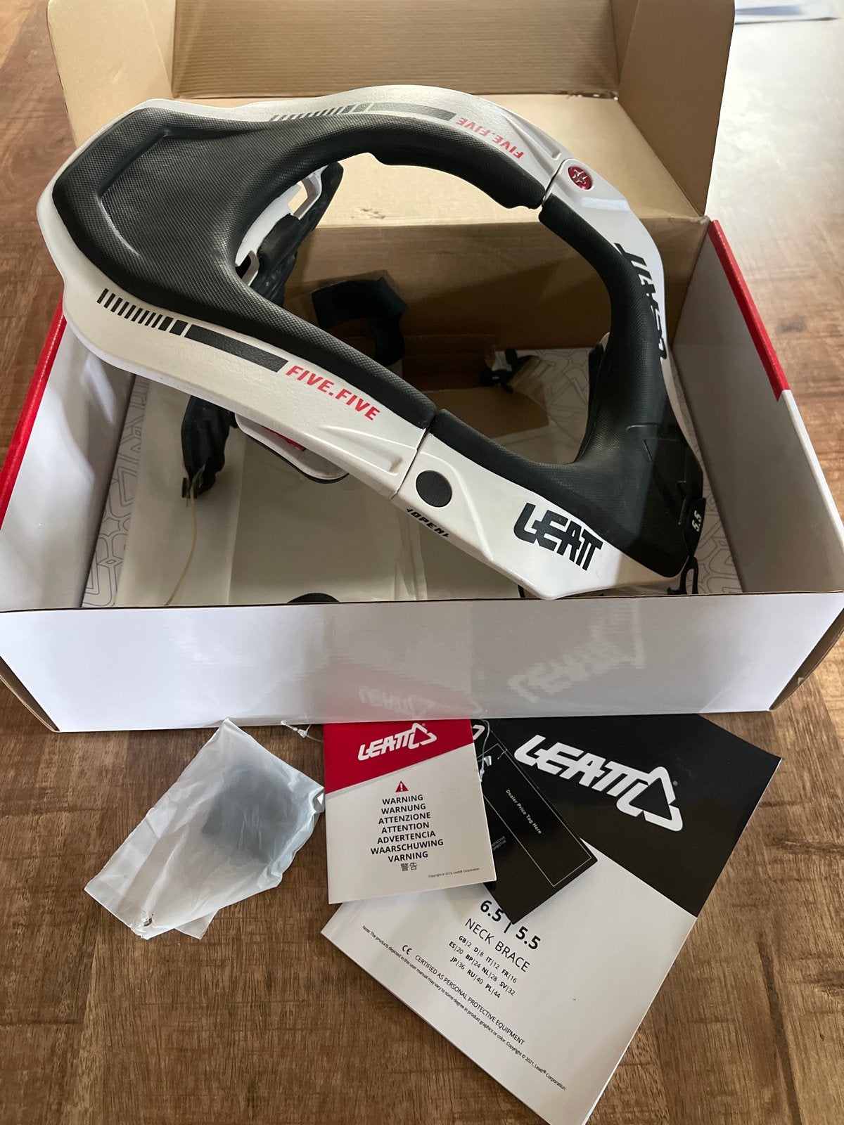 Leatt Neck Brace 5.5 - Nekbescherming voor motorcross/MTB, Ophalen of Verzenden, Tweedehands, Heren, Overige merken