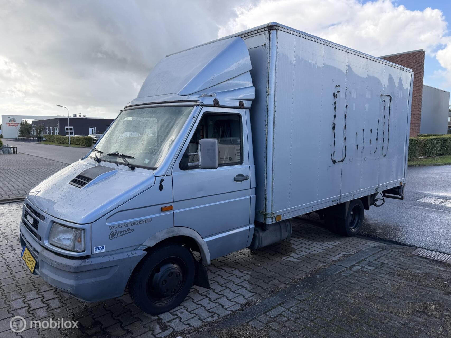 Iveco Daily 35.10S-360 Paravan NIEUWE APK, Auto's, Euro 2, Gebruikt, 3000 kg, Geïmporteerd
