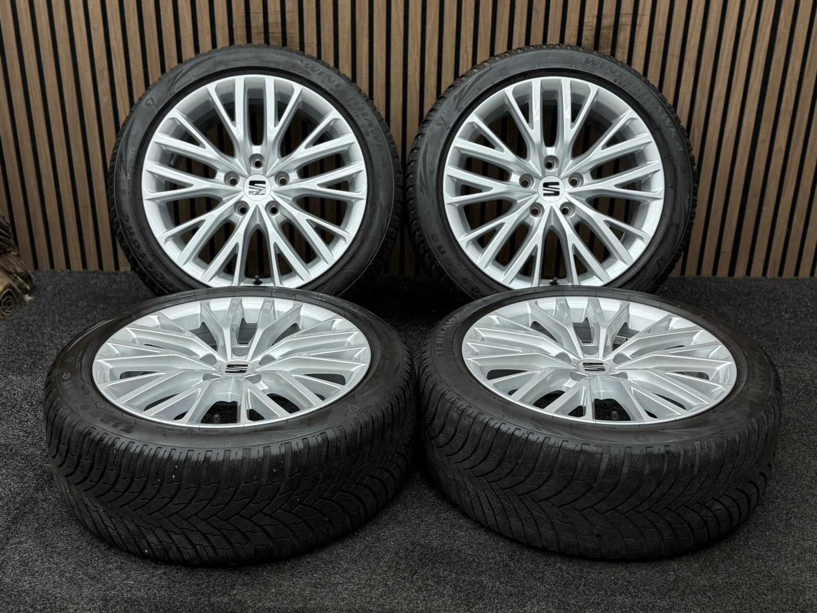 Originele 17 inch Seat Leon 5F Dynamic 5x112 ET46 225/45/17, Auto-onderdelen, Ophalen, ., Banden en Velgen, 17 inch