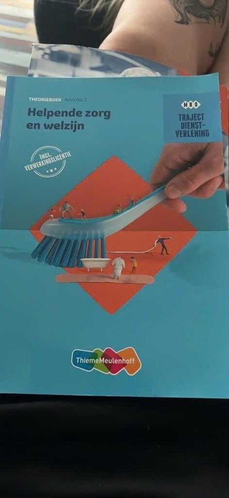 Studieboeken helpende zorg en welzijn, Boeken, Ophalen, Beta, Zo goed als nieuw, MBO