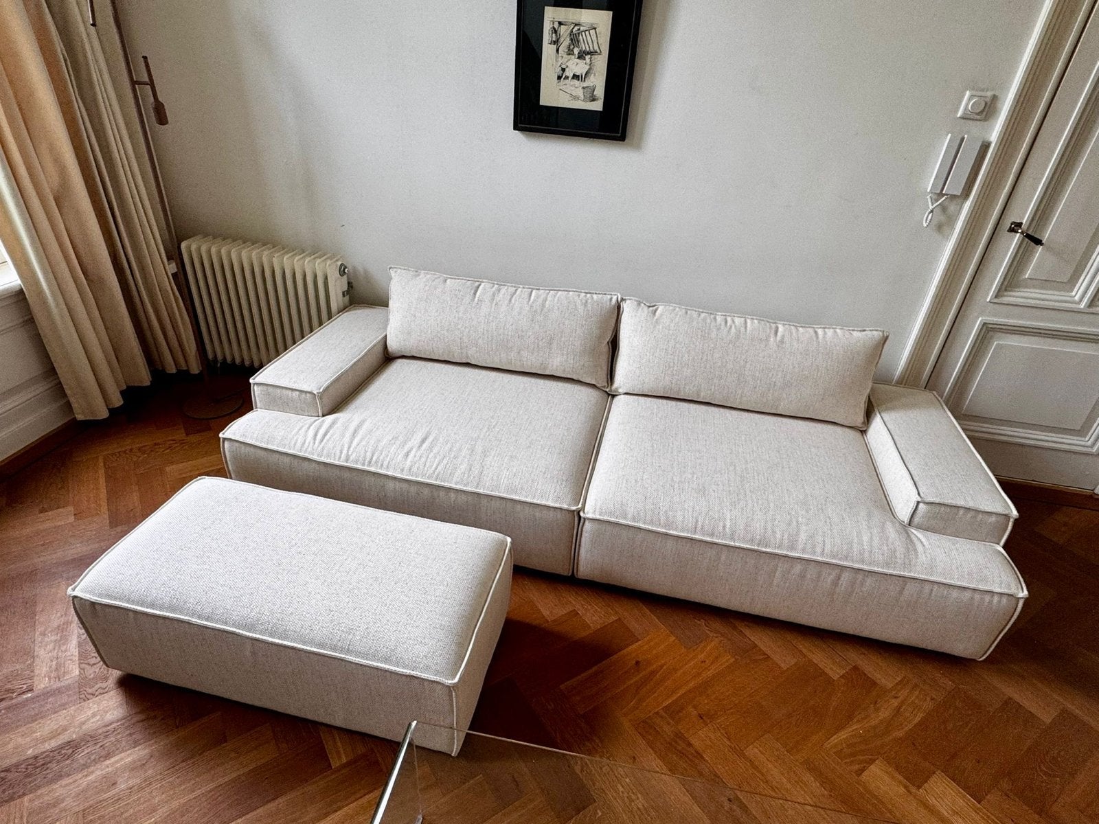 Zo goed als nieuwe Sofa Company bank met poef (1 maand oud), Ophalen, Driepersoons, 75 tot 100 cm, Zo goed als nieuw