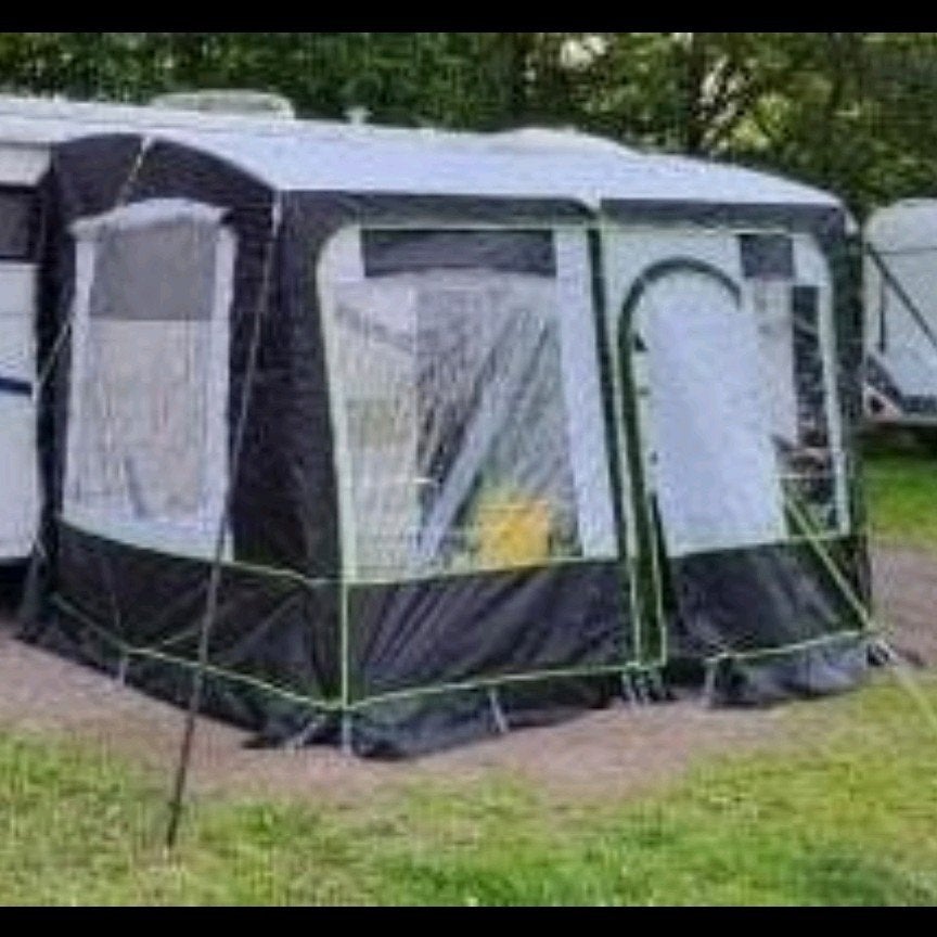 Rosario Deluxe, Caravans en Kamperen, Ophalen, Zo goed als nieuw