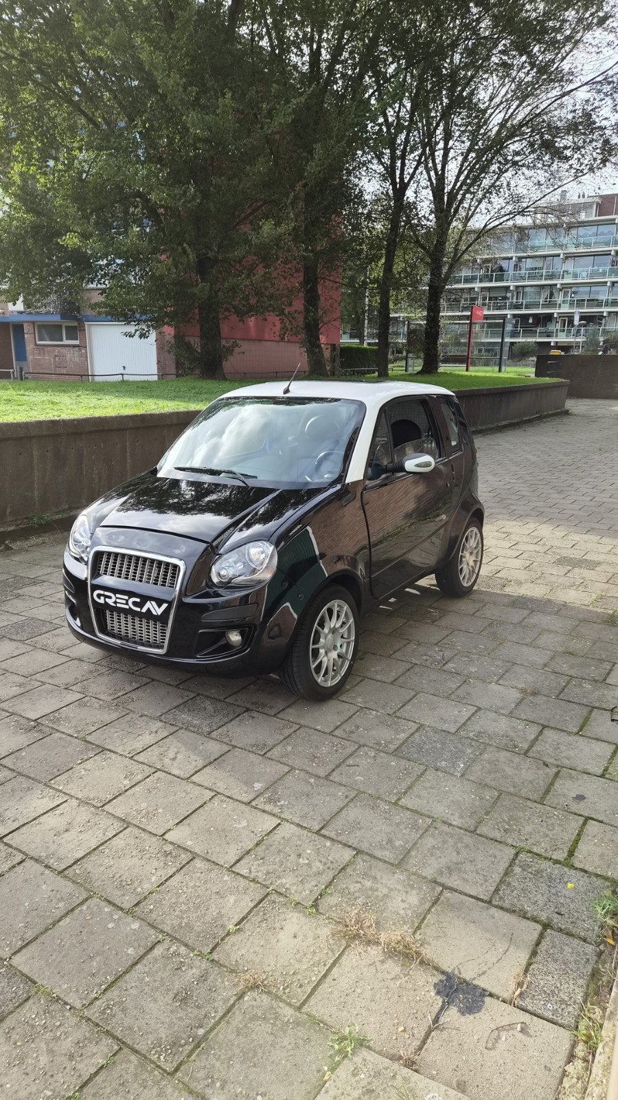grecav spa sonique 37000 km brommobiel, Auto's, Zwart, Zwart, Leder, Diesel