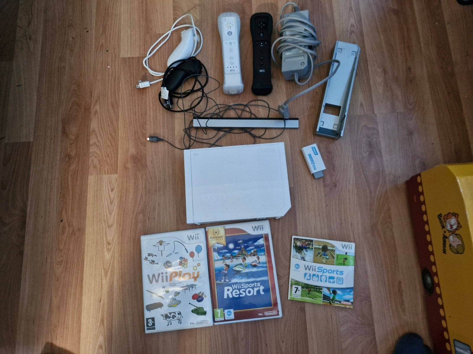 nintendo wii met 2 controllers met motion+, Spelcomputers en Games, Ophalen of Verzenden, Zo goed als nieuw, Met 2 controllers