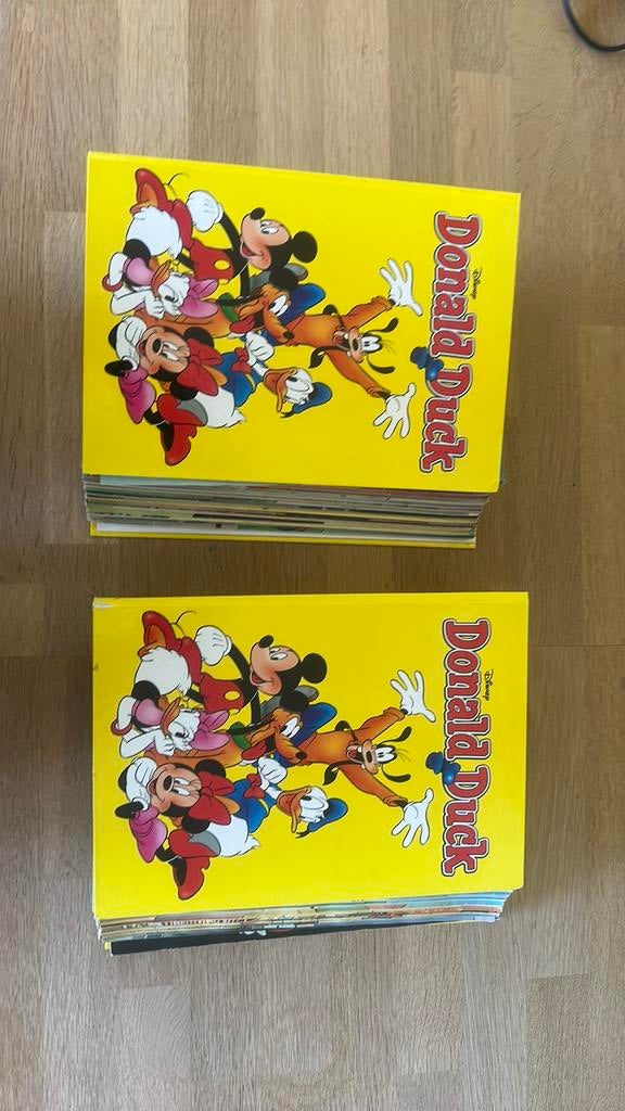 Donald Duck Jaarboek 2019 - Deel I en II, Boeken, Meerdere stripboeken, Ophalen, Gelezen
