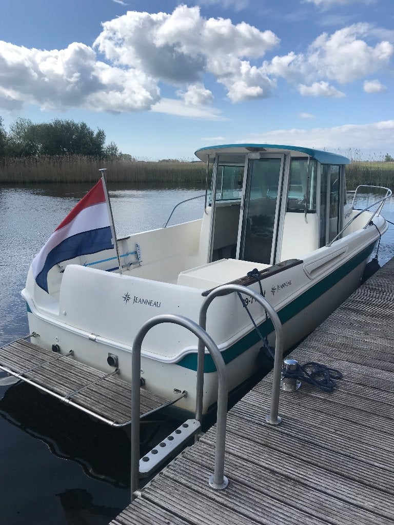 JEANNEAU MERRY FISHER 6,55 ( 110 pk diesel, Watersport en Boten, Vis- en Consoleboten, Binnenboordmotor, Diesel, Zo goed als nieuw