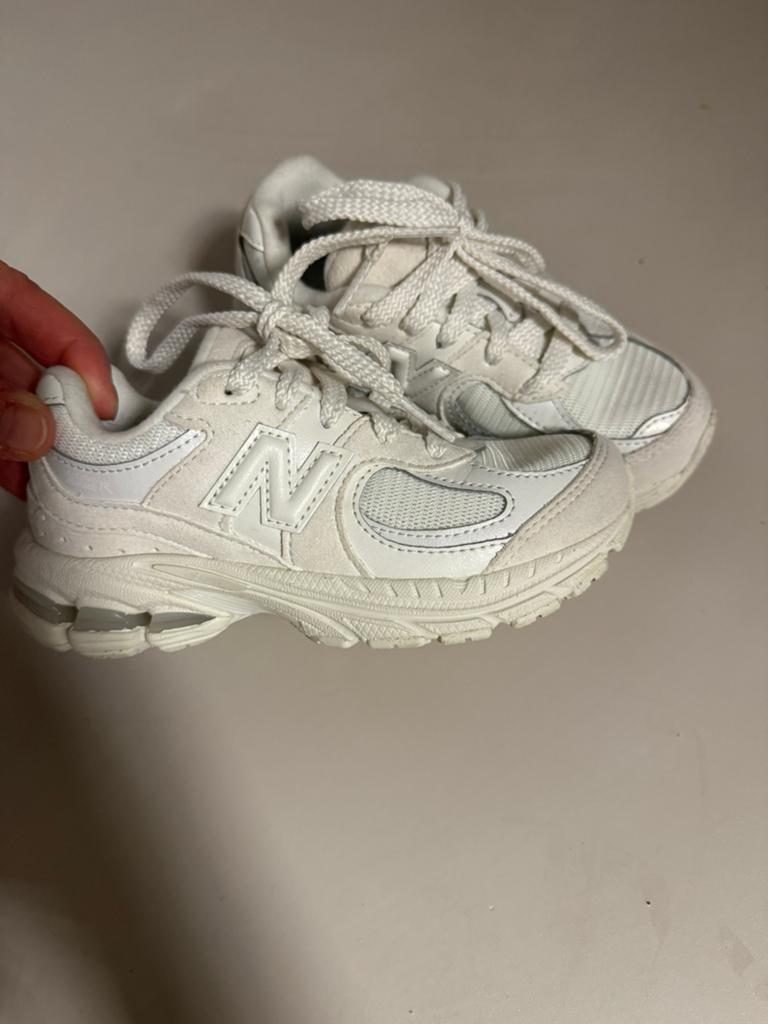 New balance 2002 Maat 28, Ophalen of Verzenden, Zo goed als nieuw, Jongen of Meisje, Schoenen