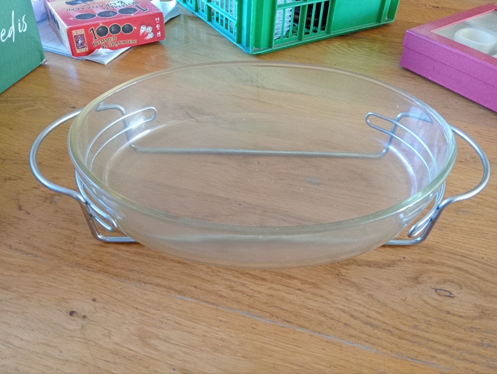 Glazen ovenschaal met metalen houder, Overige typen, Ophalen of Verzenden, Zo goed als nieuw, Glas