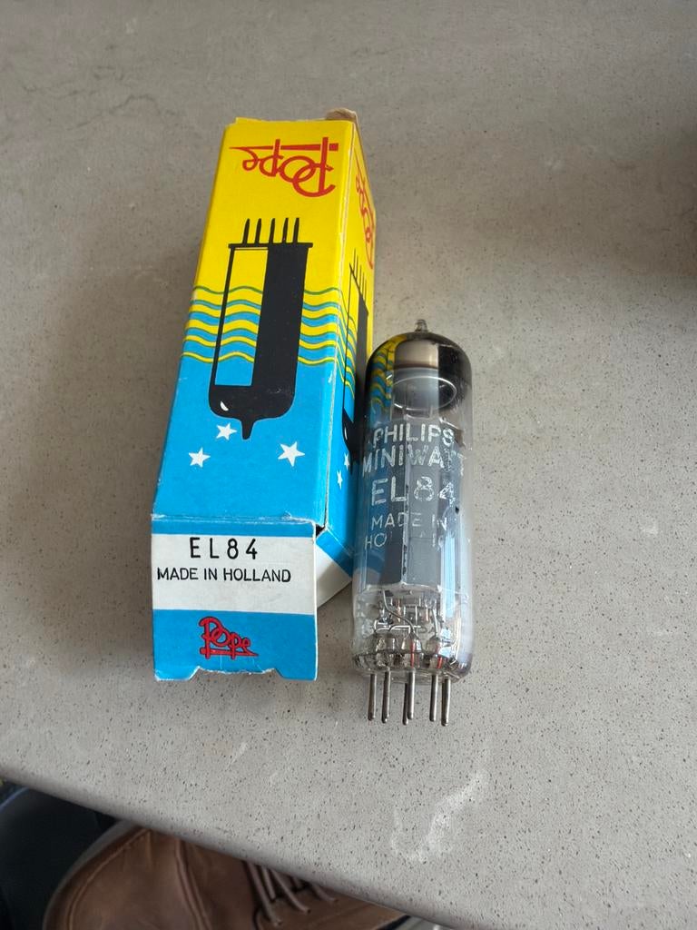Philips Miniwatt EL84 buis in doosje, Ophalen of Verzenden