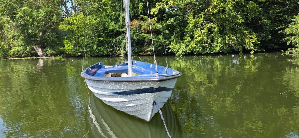 Rugenjolle, leuke zeil en motorboot, Ophalen, Geen motor, Gebruikt, Overige brandstoffen