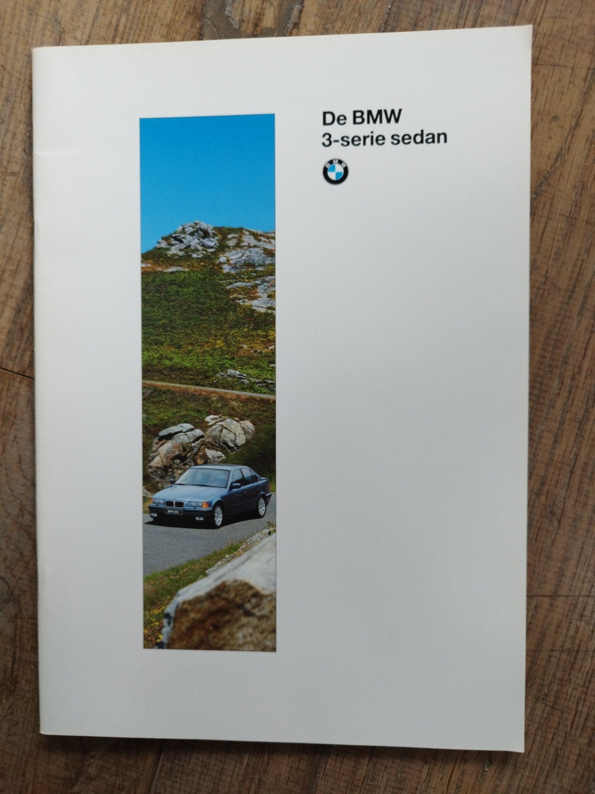 BMW 3-serie sedan brochure 1994 (36 pagina's), Ophalen of Verzenden, Zo goed als nieuw, BMW, BMW