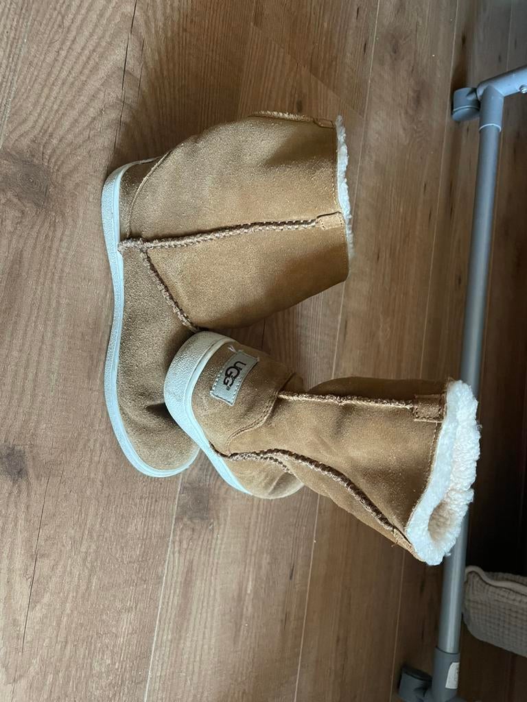 Ugg schoenen maat 36-37, Ophalen of Verzenden, Zo goed als nieuw