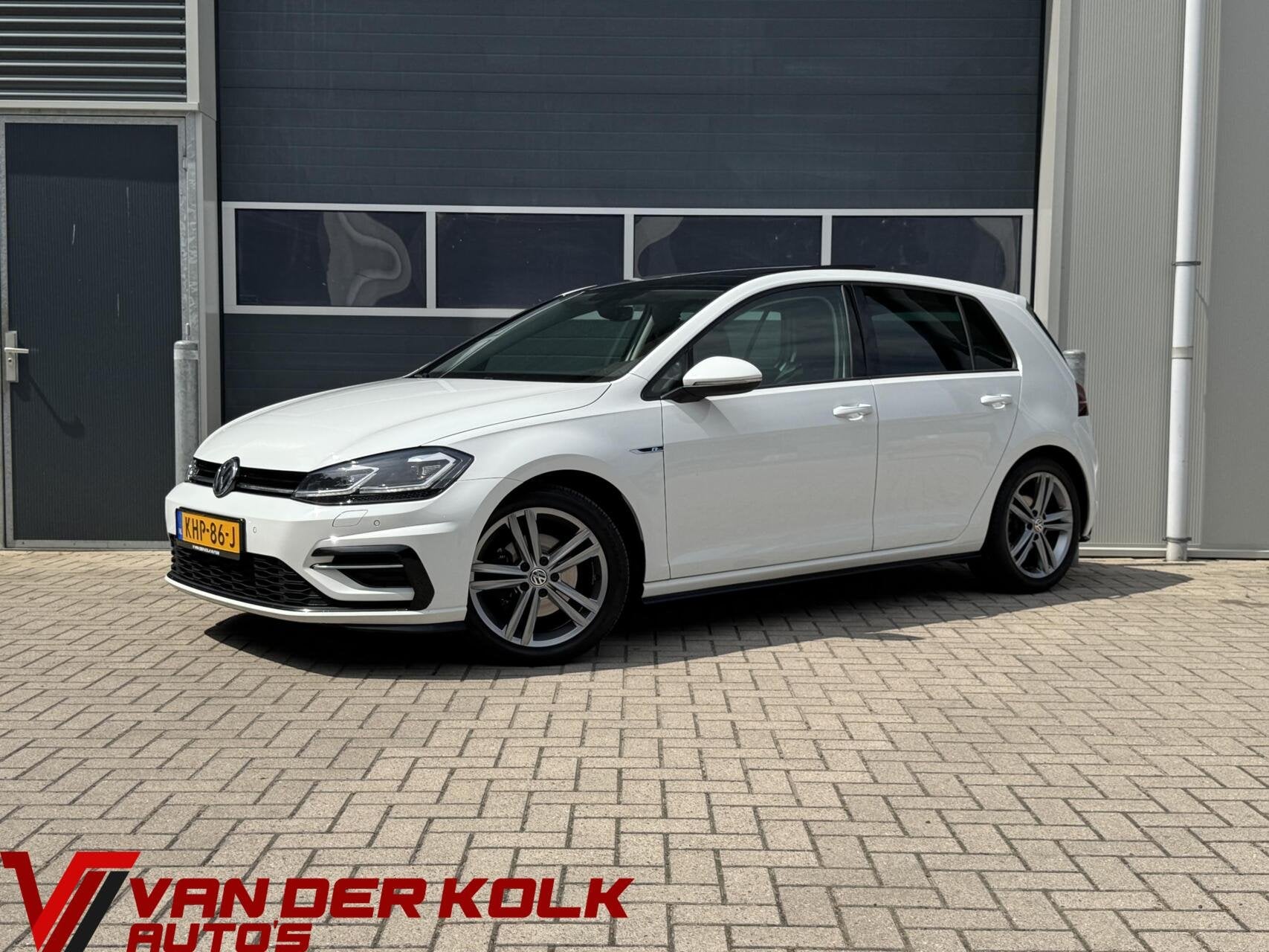 Volkswagen Golf 1.5 TSI R-Line | Panorama | Full LED | CarPl, Auto's, Voorwielaandrijving, 4 cilinders, 150 pk, Wit