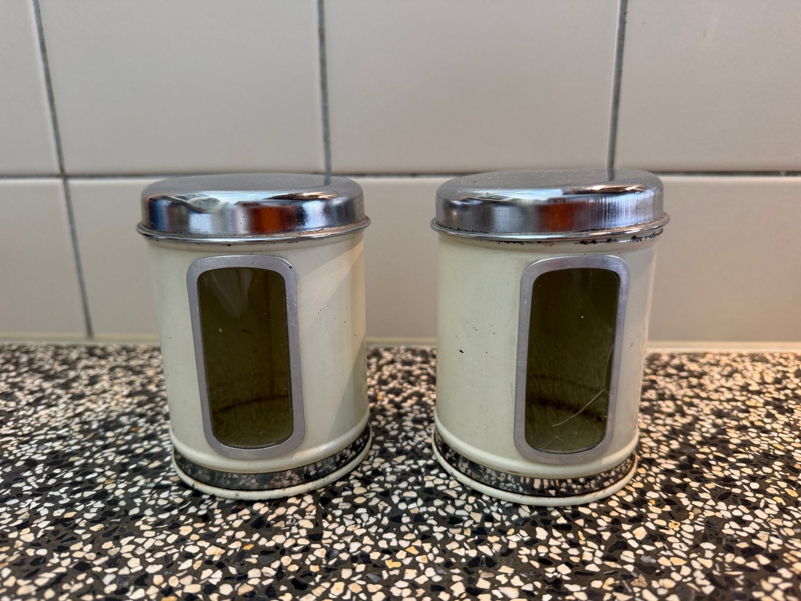 Vintage 2 Brabantia voorraadbusjes kruiden, Verzamelen, Ophalen of Verzenden, Gebruikt, Overige